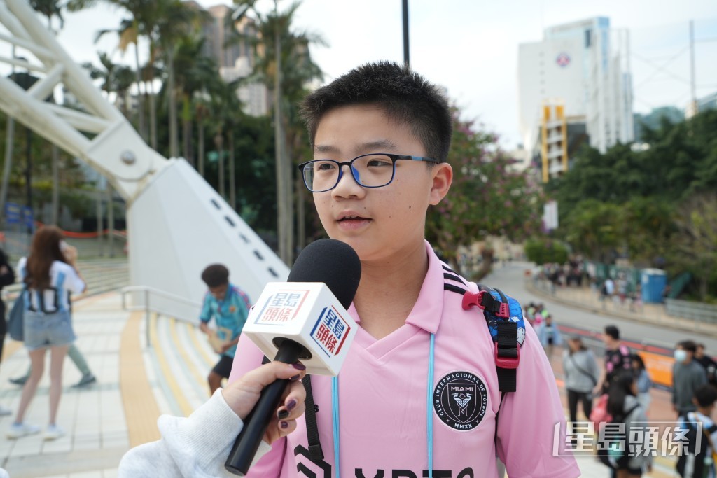 鄭同學與父親趁農曆年假期到港觀看美斯表演賽。劉駿軒攝