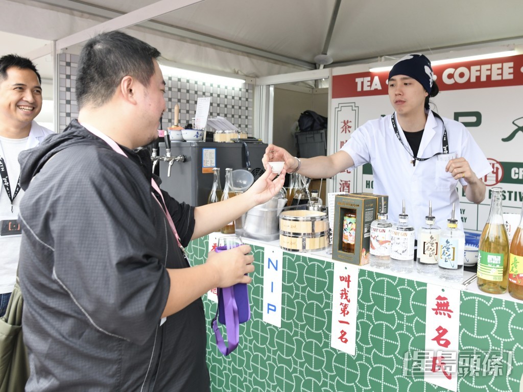 陳國基感謝旅發局、波爾多葡萄酒協會及所有為今次盛會的成功舉辦做出貢獻的組織者和贊助商。 陳國基感謝旅發局、波爾多葡萄酒協會及所有為今次盛會的成功舉辦做出貢獻的組織者和贊助商。