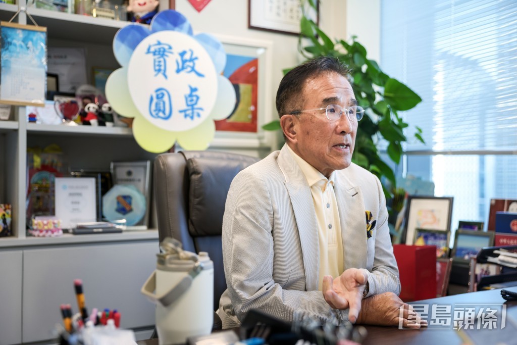 田北辰進一步建議政府應為強制退休年齡、或高齡司機最高工時立例。資料圖片 田北辰進一步建議政府應為強制退休年齡、或高齡司機最高工時立例。資料圖片