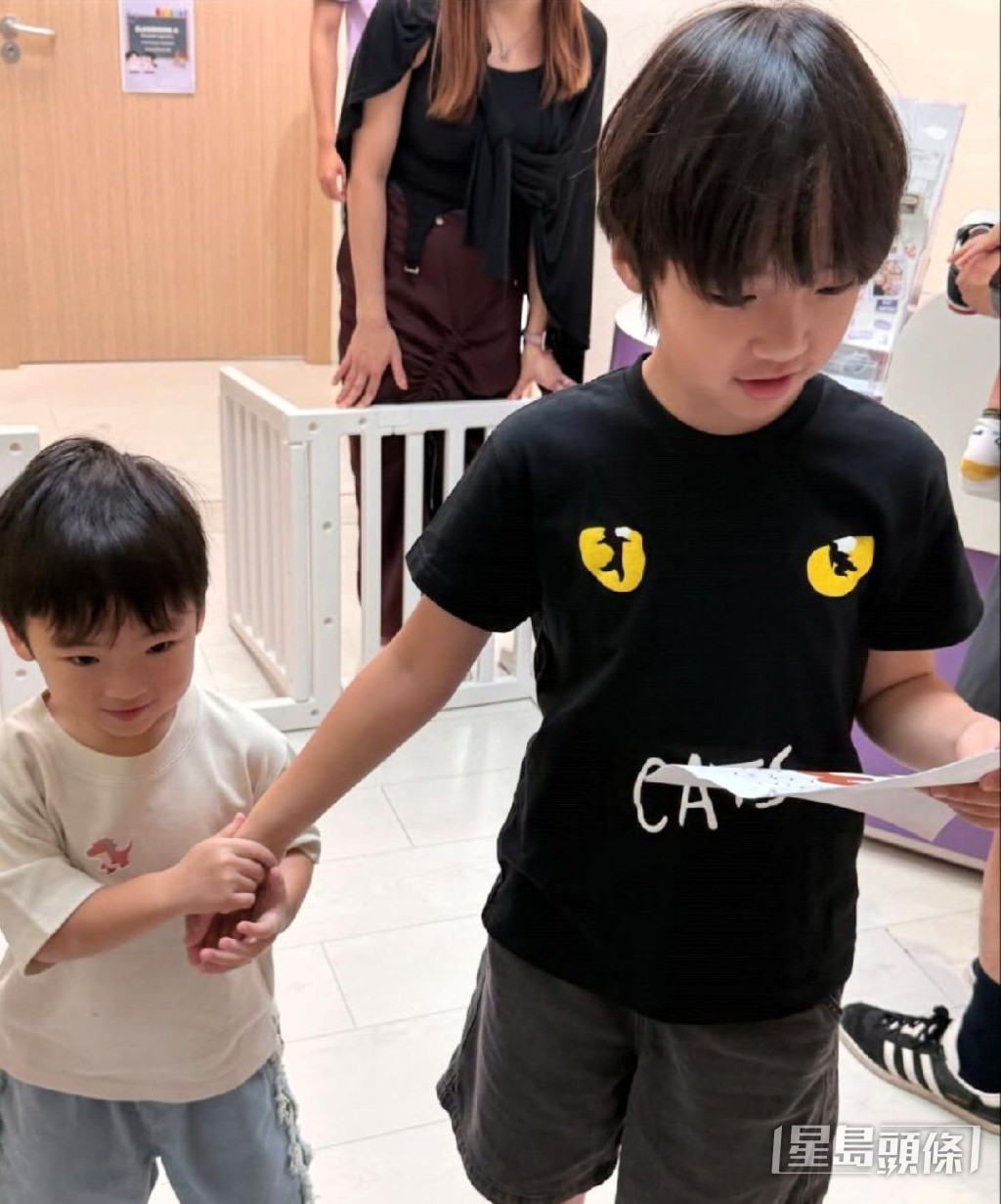 孫慧雪兩子。