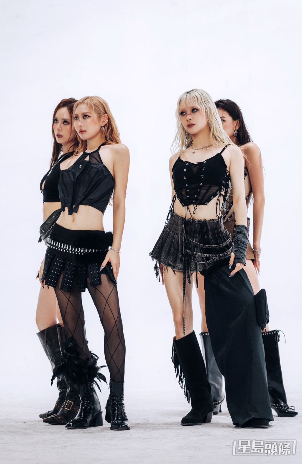 繼續以跳唱風格帶來一場溫柔又危險的聽覺衝擊。