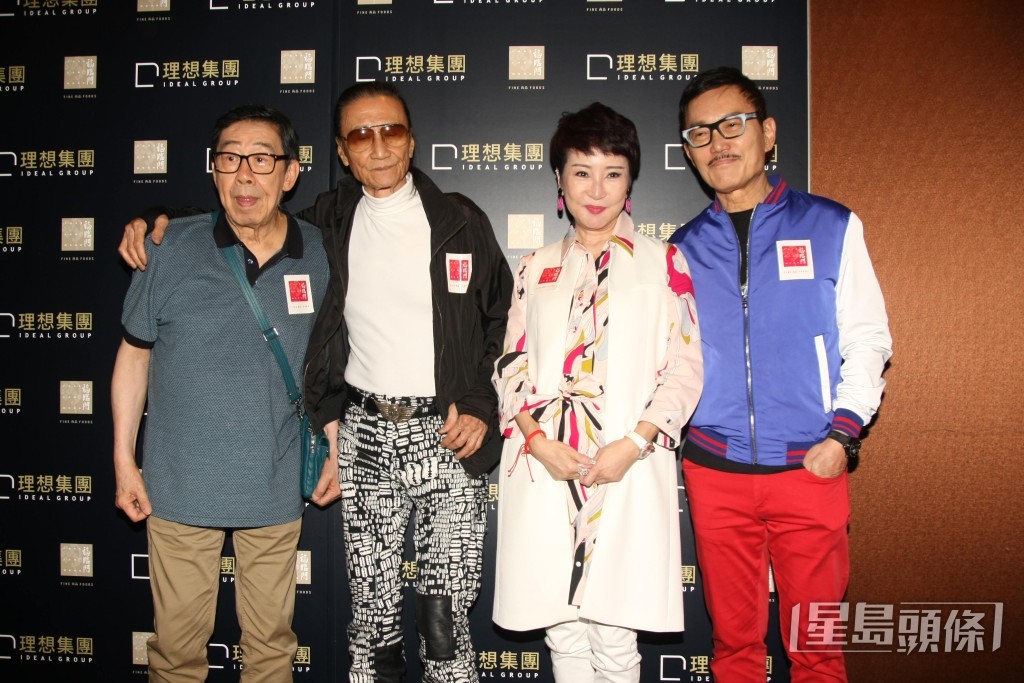 胡楓好友謝賢（四哥）早前離世，胡楓回覆傳媒時被親友代答，並透露胡楓身體抱恙。