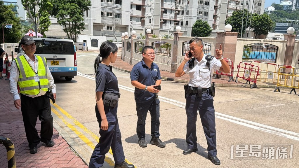 愛協人員到場。劉漢權攝 愛協人員到場。劉漢權攝