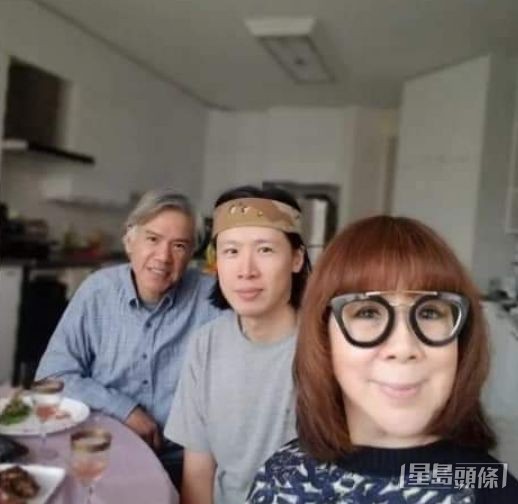 白髮嘉華被指外型憔悴又暴瘦。 白髮嘉華被指外型憔悴又暴瘦。