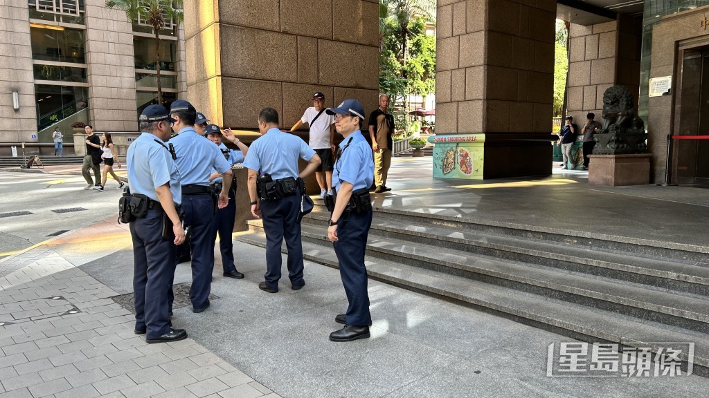警員到場調查。蔡楚輝攝