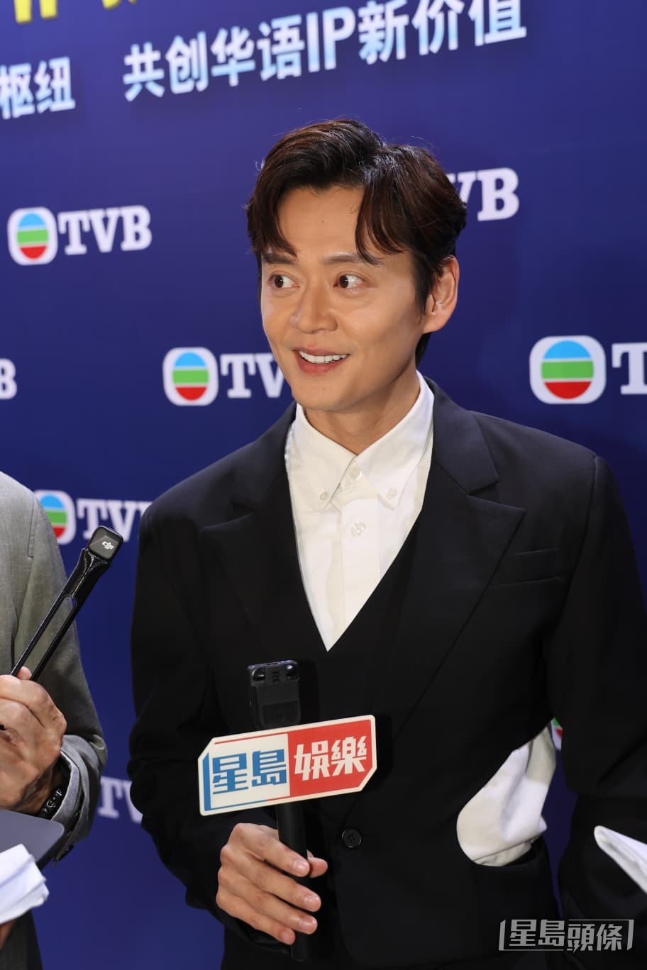 張振朗不知女友拍性感廣告。