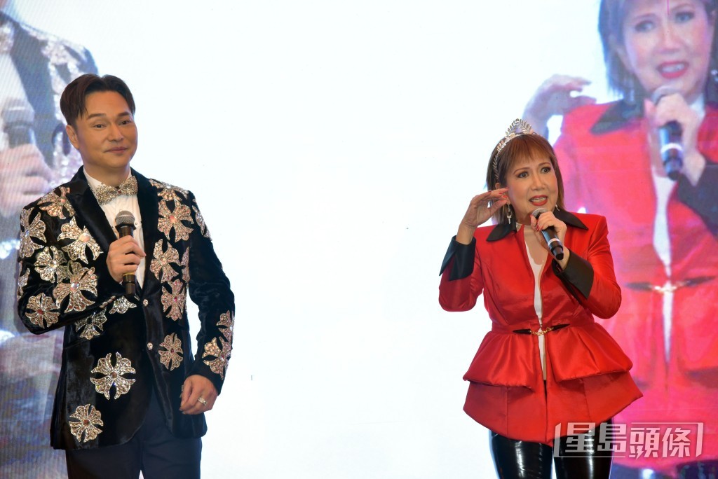 方俊和麗莎於酒樓登台。 方俊和麗莎於酒樓登台。