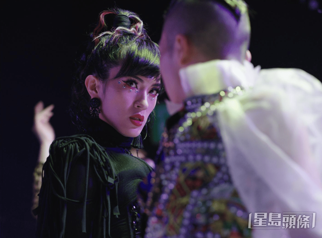 《孔雀皇后》 《孔雀皇后》