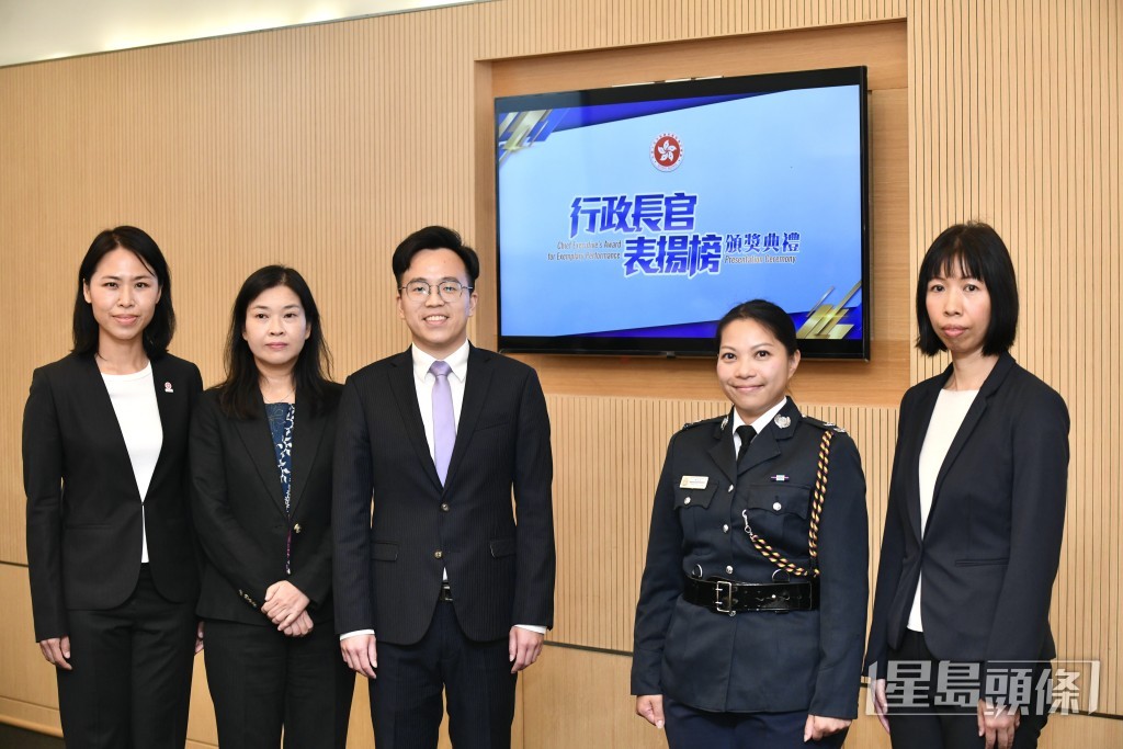 启德体育园开幕跨部门筹备专组代表。