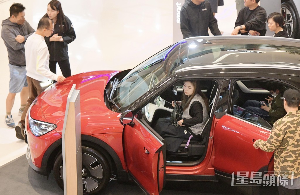 現行電動私家車「一換一」稅務寬減計劃將於3月31日結束。 現行電動私家車「一換一」稅務寬減計劃將於3月31日結束。