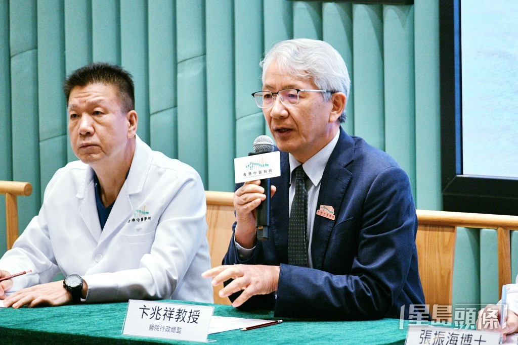醫院行政總裁卞兆祥表示，醫院今年內將合共推出12個專病項目，餘下項目會陸續推出。