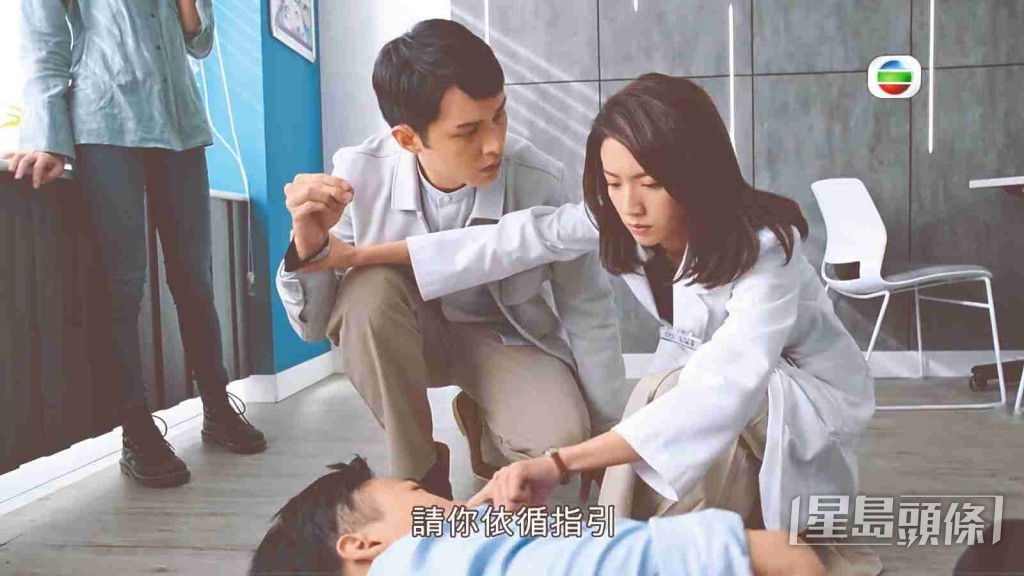 在《大夫》一劇中,蔡思貝嘗試另一戲路, 她坦言不想被定型。 在《大夫》一劇中,蔡思貝嘗試另一戲路, 她坦言不想被定型。