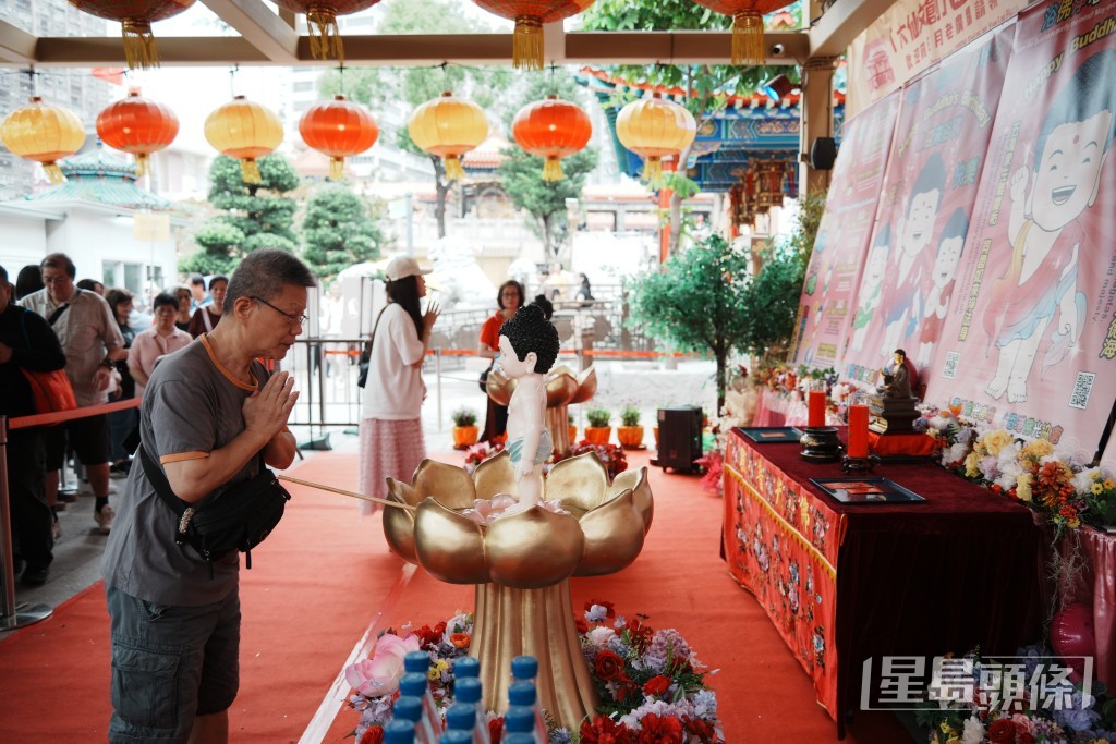 黃大仙祠會延長開放時間。 黃大仙祠會延長開放時間。