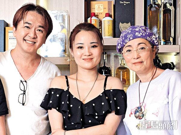 鄧兆尊和「G奶中女」陳小姐(中)都幾襯。