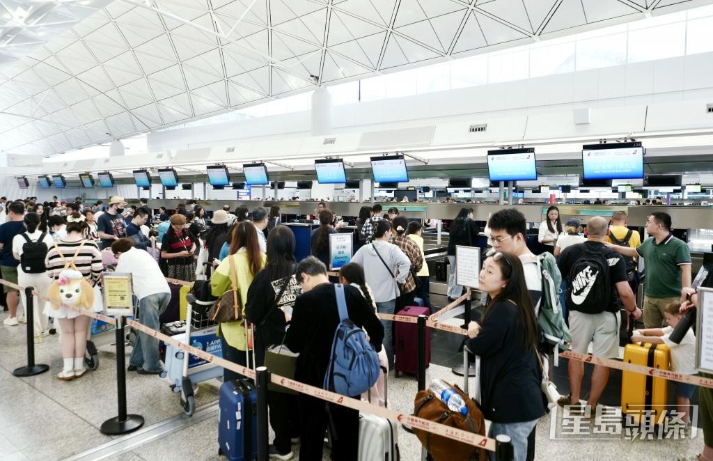 「本地特色旅遊鼓勵計劃」暫累計吸引21.6萬人次入境旅客參加。 「本地特色旅遊鼓勵計劃」暫累計吸引21.6萬人次入境旅客參加。