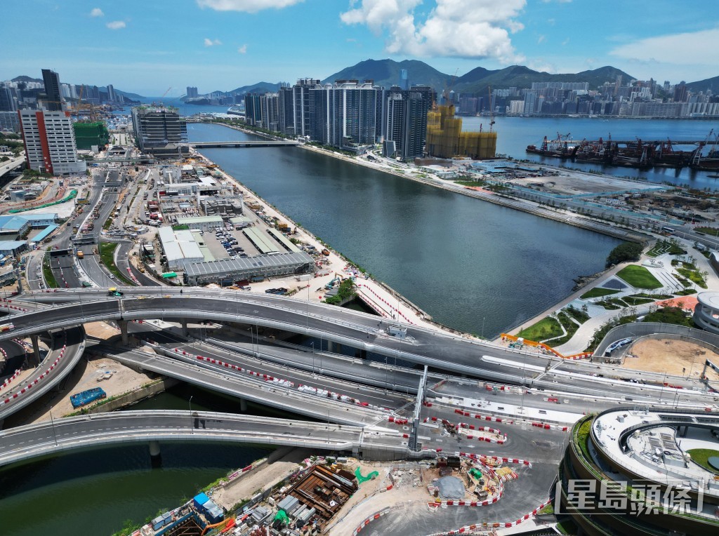 中九龍繞道爭取在全線開通,即2026年的年中同步收費。資料圖片 中九龍繞道爭取在全線開通,即2026年的年中同步收費。資料圖片