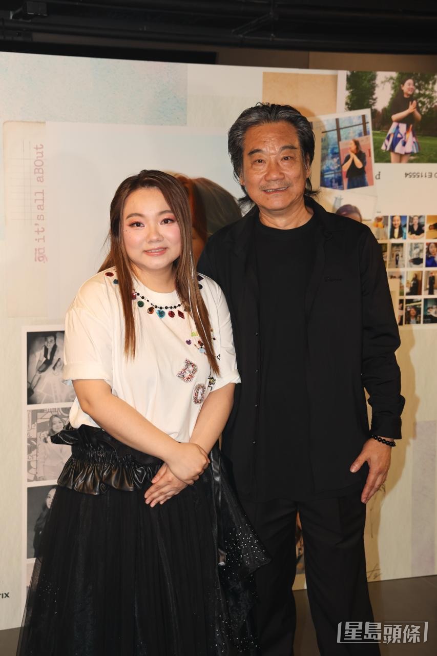 黃博爸爸力撐女兒。