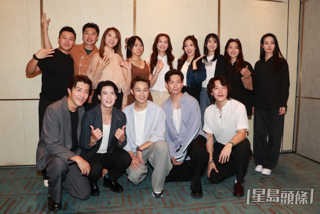演員出席《愛·回家之三代同糖》首播晚宴。 演員出席《愛·回家之三代同糖》首播晚宴。