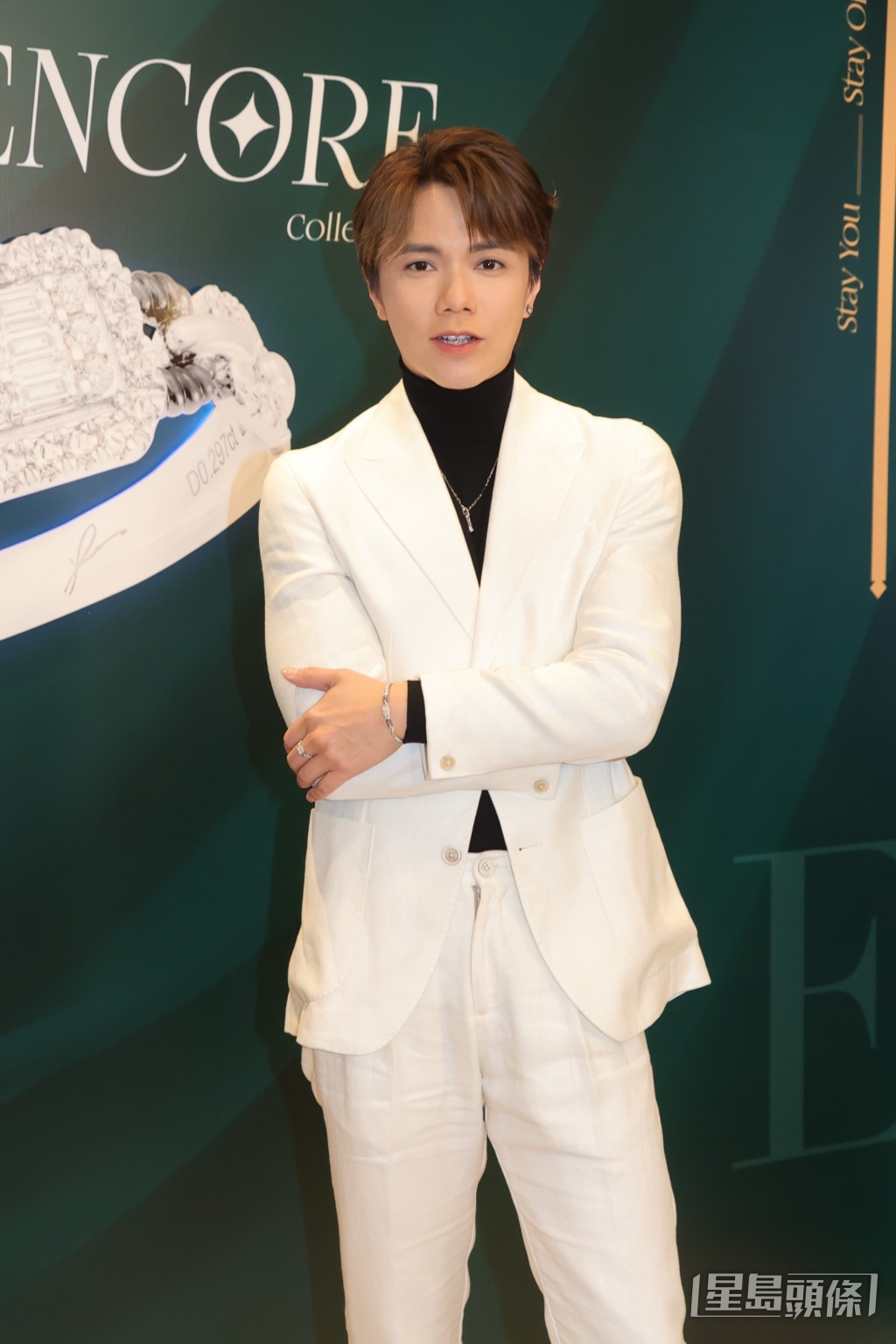 張敬軒今日以代言人身份出席於灣仔英皇珠寶全新升級店舉行「CORE＆ENCORE」珠寶系列新品發布會。
