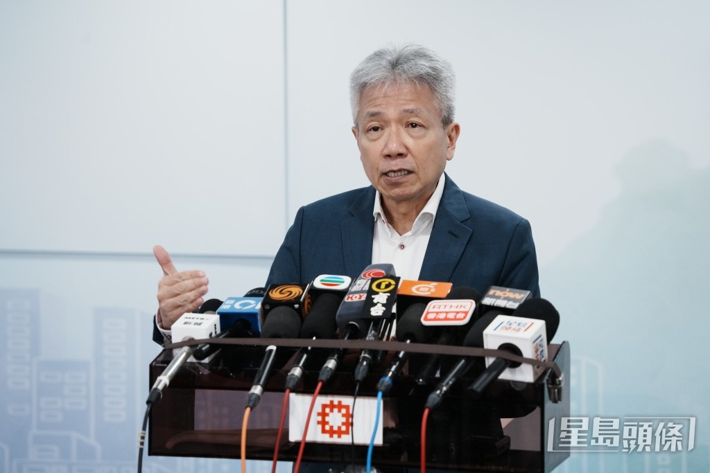 房委會資助房屋小組委員會主席張仁良。 房委會資助房屋小組委員會主席張仁良。