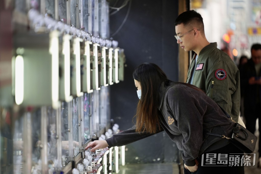 消費者在光顧夾公仔機店時,應細閱遊戲說明。 消費者在光顧夾公仔機店時,應細閱遊戲說明。