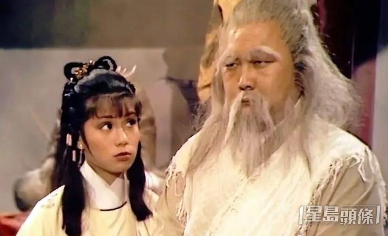 1983年，煌哥在剧集《射雕英雄传》中饰演“周伯通”最经典。