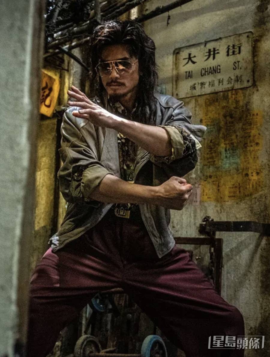 伍允龍在《九龍城寨之圍城》中角色王九已死。