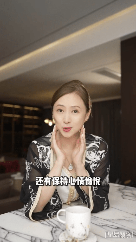翁虹今年已經55歲。