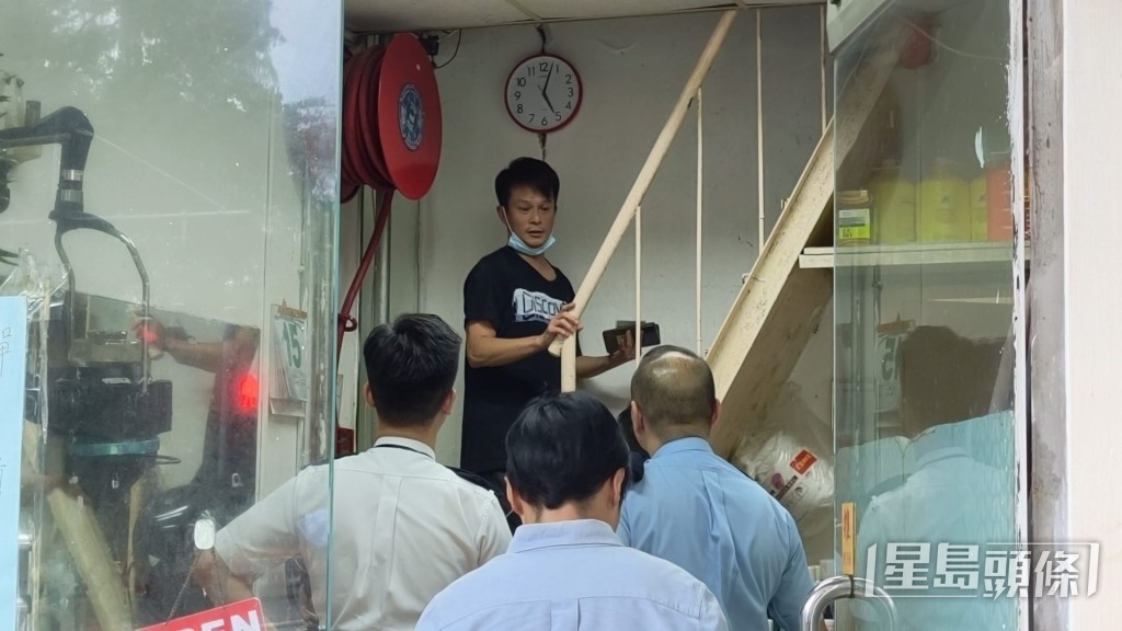事件中店員幸無大礙。 事件中店員幸無大礙。