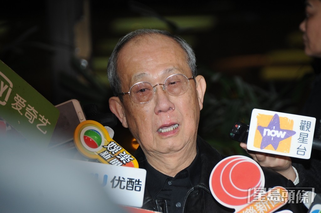 丁羽相當重感情，多次送別已故好友。