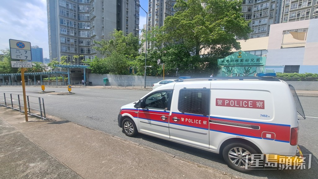 警員到場調查。 警員到場調查。