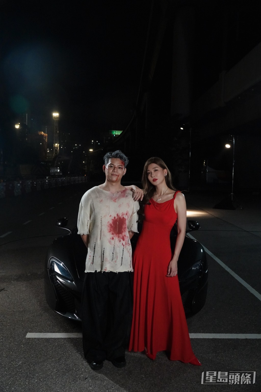 李彩華為ERROR成員保錡拍攝MV。 李彩華為ERROR成員保錡拍攝MV。