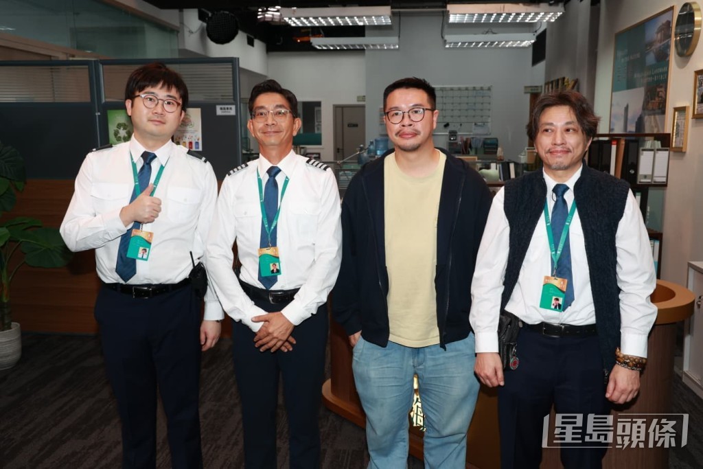 《你的保安李寶安》由何爵天執導。 《你的保安李寶安》由何爵天執導。