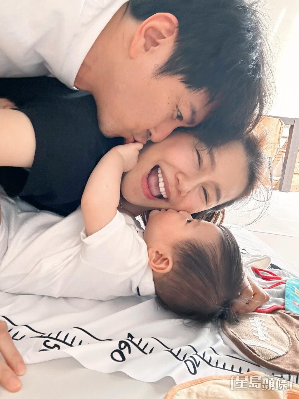 蕭正楠、黃翠如、蕭哈哈幸福一家。 蕭正楠、黃翠如、蕭哈哈幸福一家。