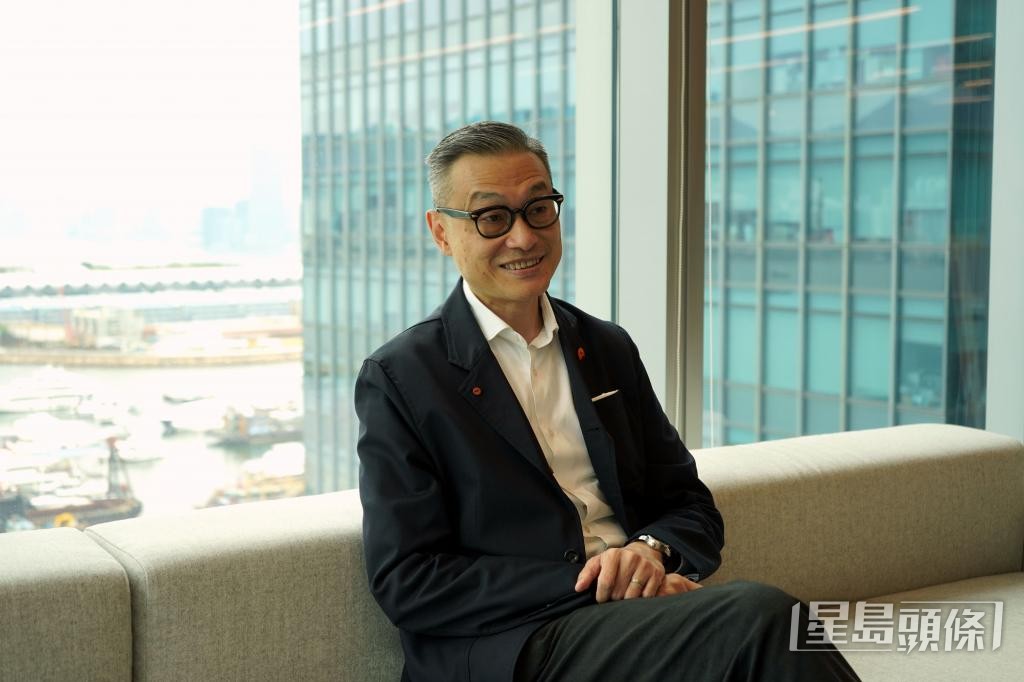 方劍豪參與公營工程顧問工作超過30年。 方劍豪參與公營工程顧問工作超過30年。