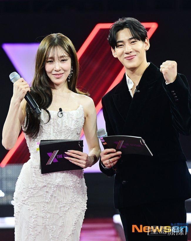 Tiffany最近与GOT7成员Bam Bam主持选秀节目《X the League》。
