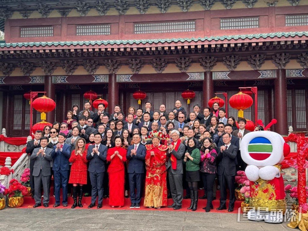 行政主席許濤JP暨多位行政人員都參與其中。