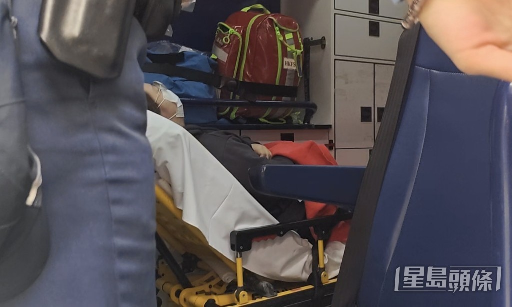 事主不適送院。黃文威攝