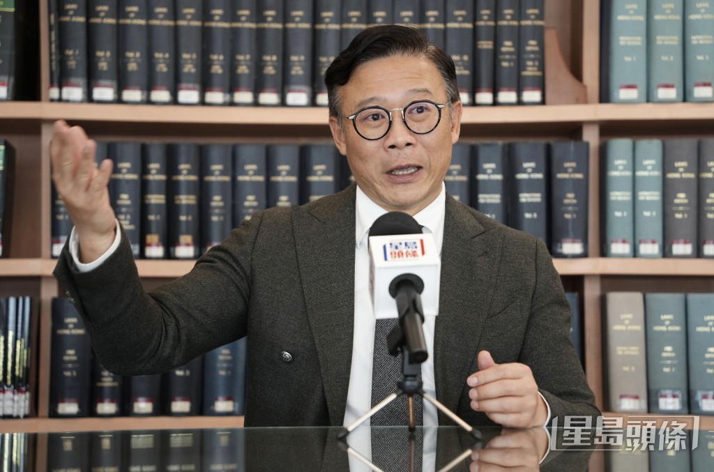 律政司副司长张国钧接受《星岛》专访。苏正谦摄