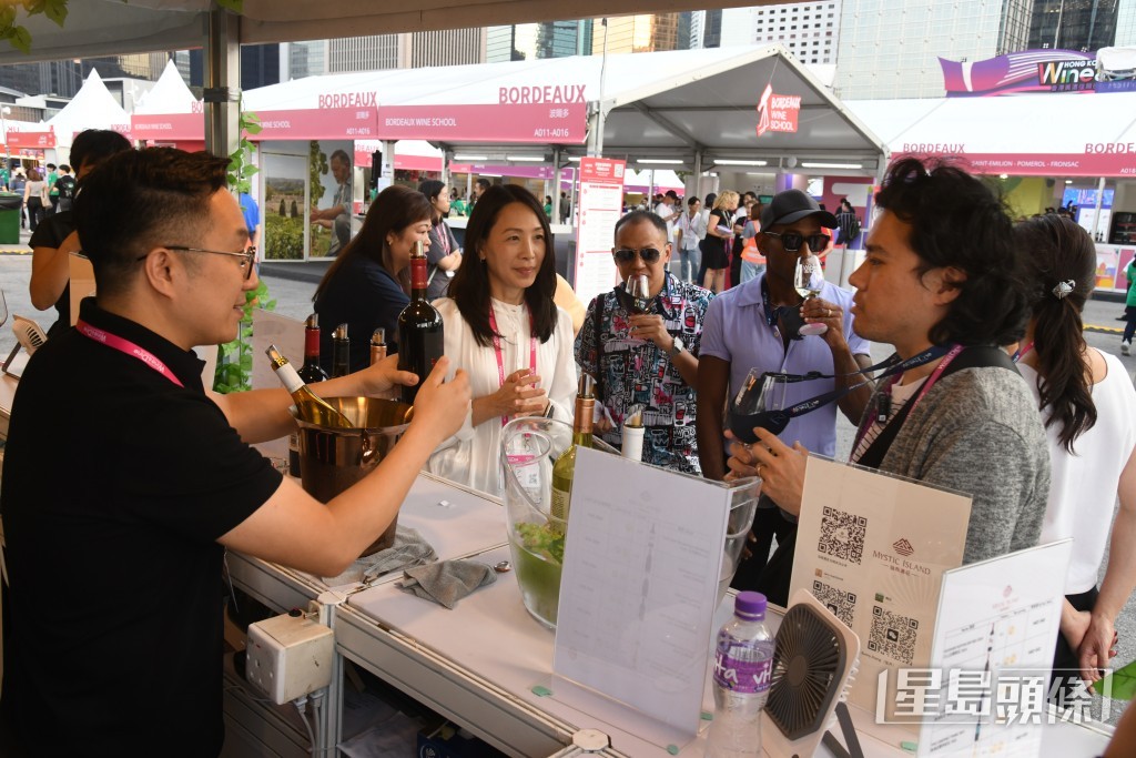 旅發局「香港美酒佳餚巡禮」由今日（23日）至27日在中環海濱活動空間舉行。何健勇攝