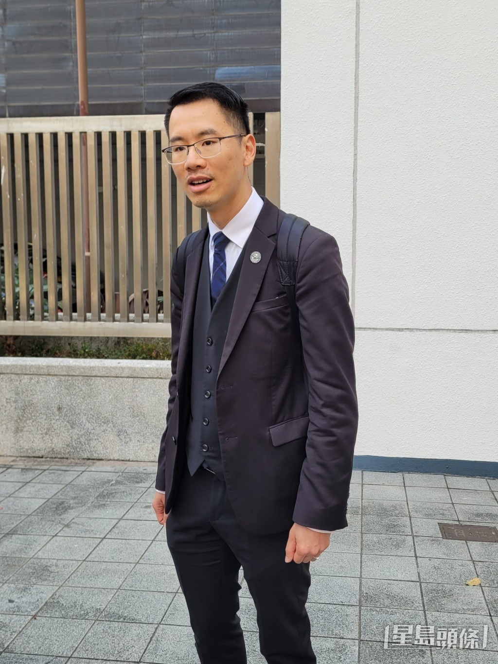 江律師離開法院時，未有透露Chris的心情。