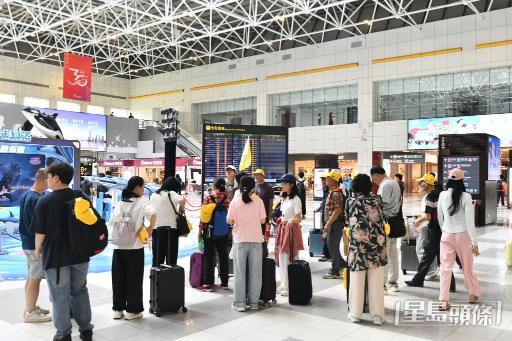 張李佳蕙指機管局未來會繼續強化多式聯運服務 ,為大灣區旅客提供更便捷出行體驗。盧江球攝 張李佳蕙指機管局未來會繼續強化多式聯運服務 ,為大灣區旅客提供更便捷出行體驗。盧江球攝