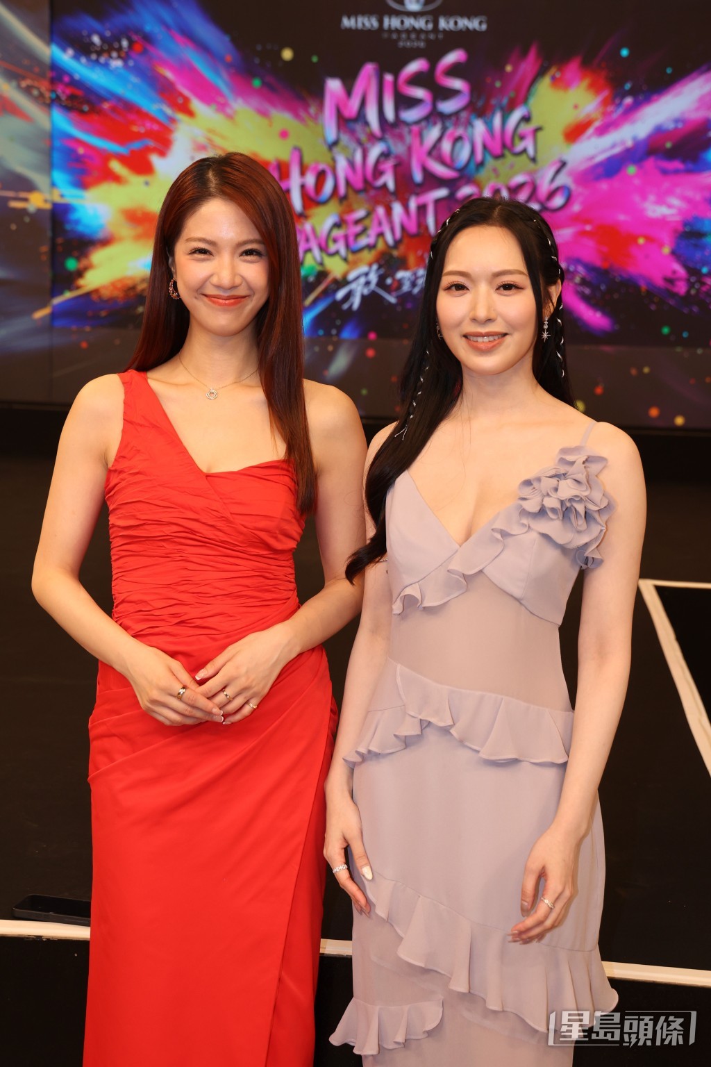 馮盈盈、陳曉華都係高學歷。