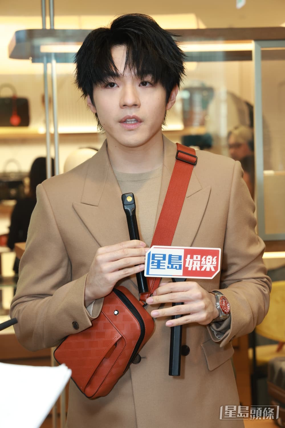 Ian今日到金鐘出席品牌新店開幕活動。 Ian今日到金鐘出席品牌新店開幕活動。