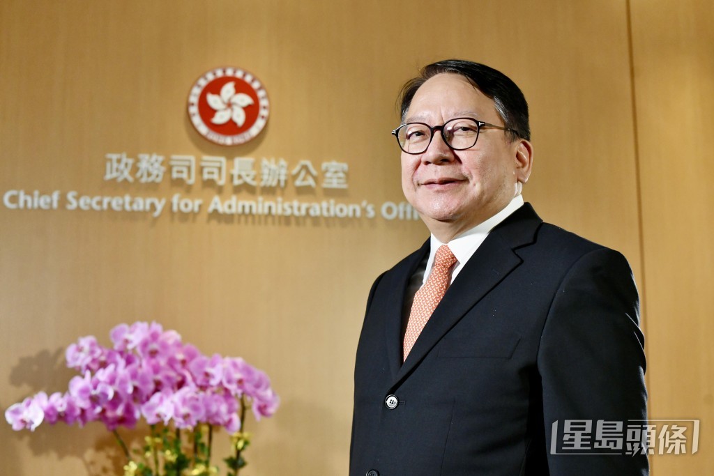 談及優化公務員評核,陳國基稱「將來你話俾人聽你係公務員,都與有榮焉啦!」 談及優化公務員評核,陳國基稱「將來你話俾人聽你係公務員,都與有榮焉啦!」