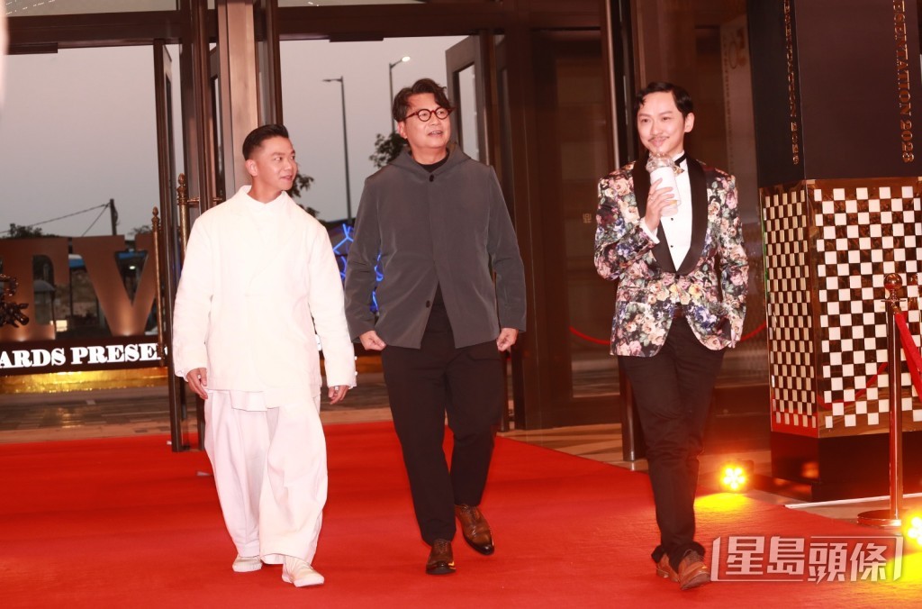 (左起)林子善、鄭子誠、鄧智堅 (左起)林子善、鄭子誠、鄧智堅