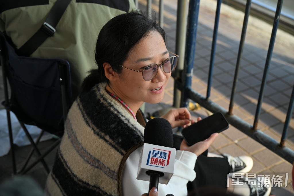 胡小姐。 胡小姐。