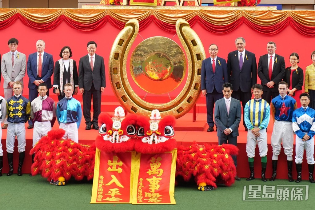 郭富城不時現身馬場，今次以表演者身份出席活動。