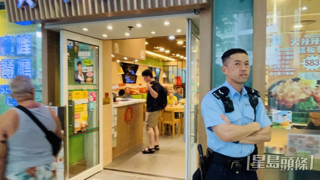 警員到場調查。蔡楚輝攝 警員到場調查。蔡楚輝攝