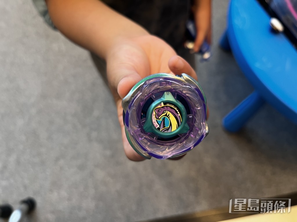 爆旋陀螺X系列「CX-18」。